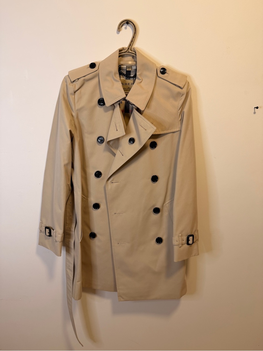 Burberry Women’s Classic Beige Double-Breasted Trench Coat